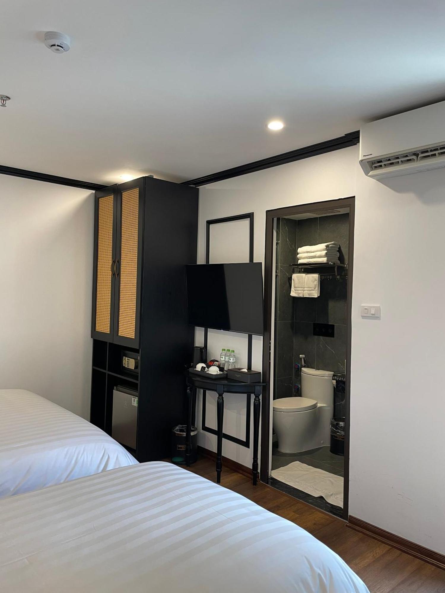 Aquarius Premium Hotel 하노이 외부 사진