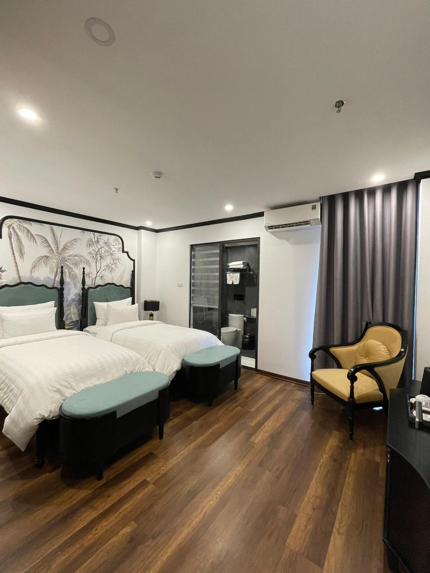 Aquarius Premium Hotel 하노이 외부 사진
